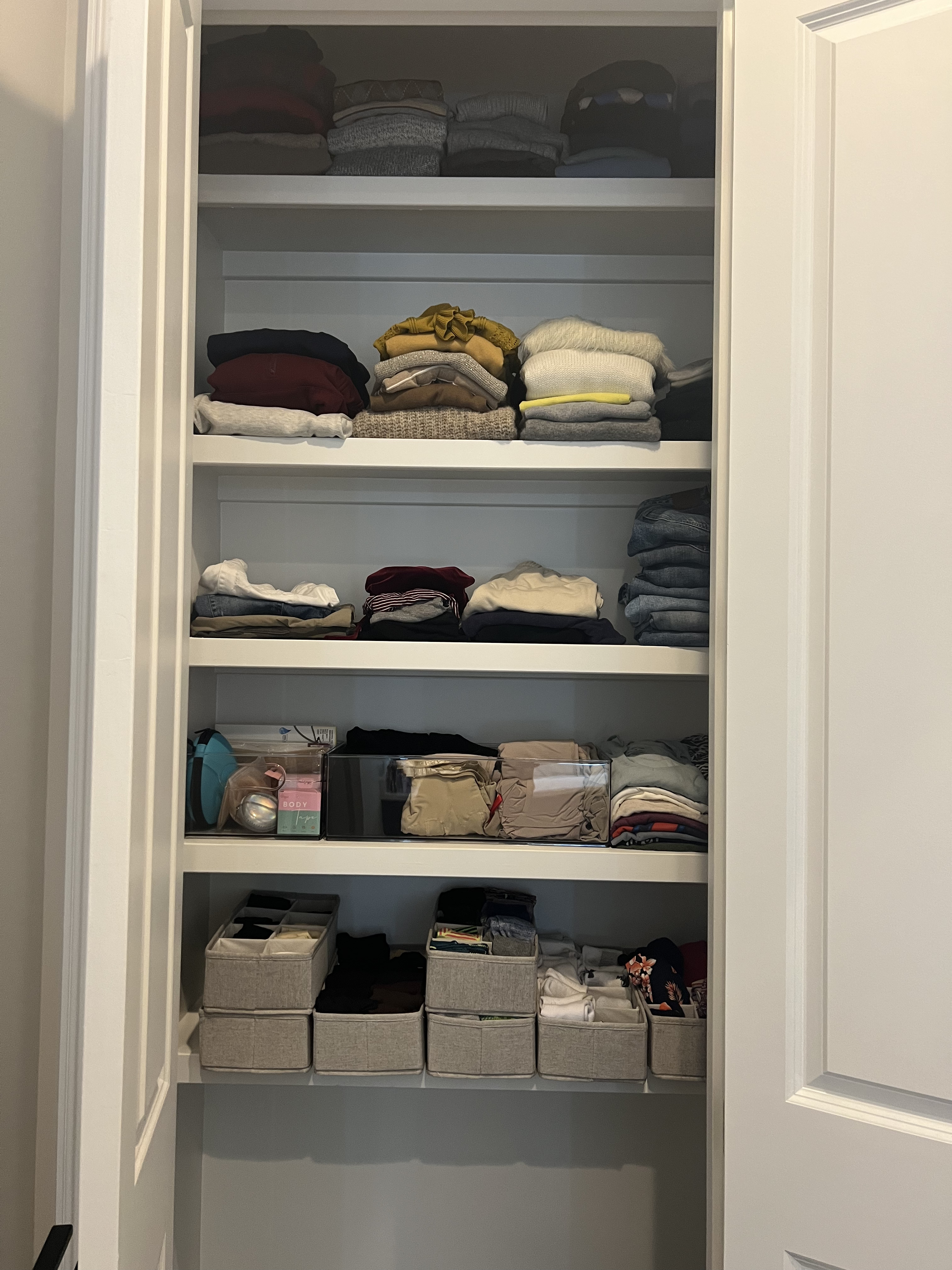 Closet before the session, running on a previous organizer's system that never worked